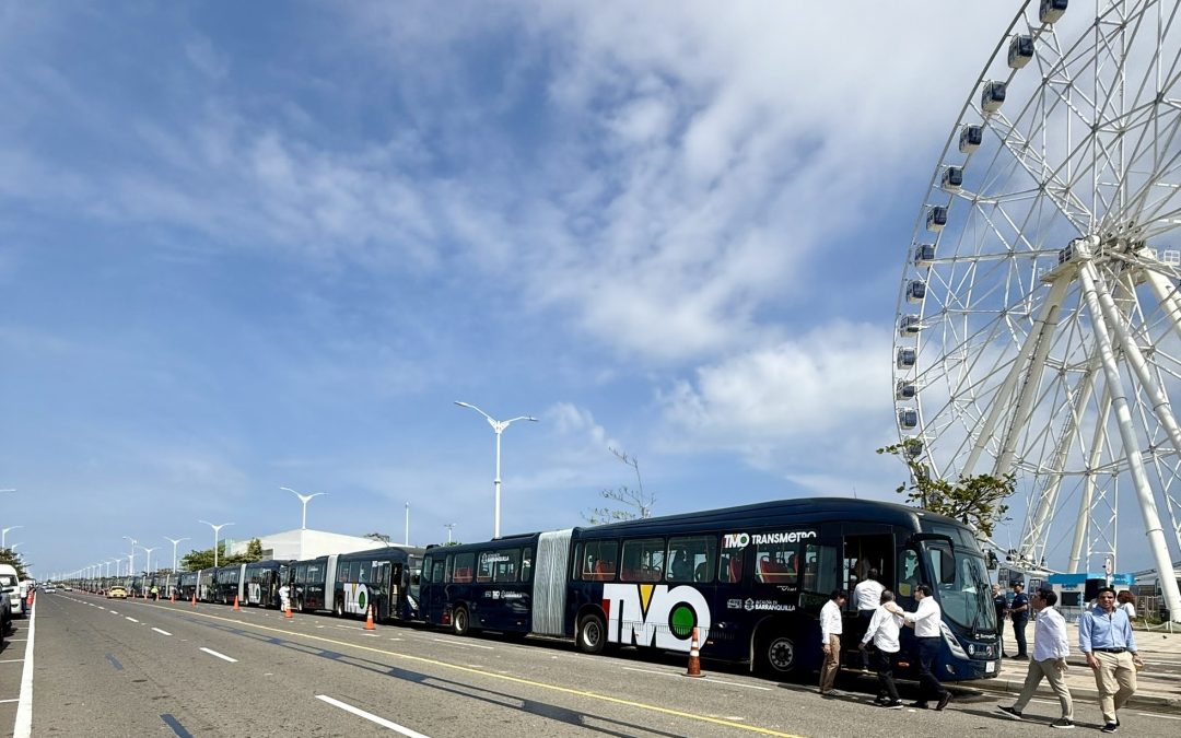 Gases del Caribe contribuye a la renovación sostenible de la flota de Transmetro